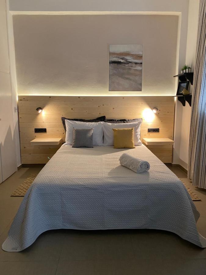 Tiny Square Apartment Nafpaktos Exterior photo